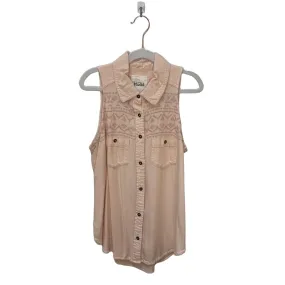 Sleeveless Shirt - Casual Day Wear